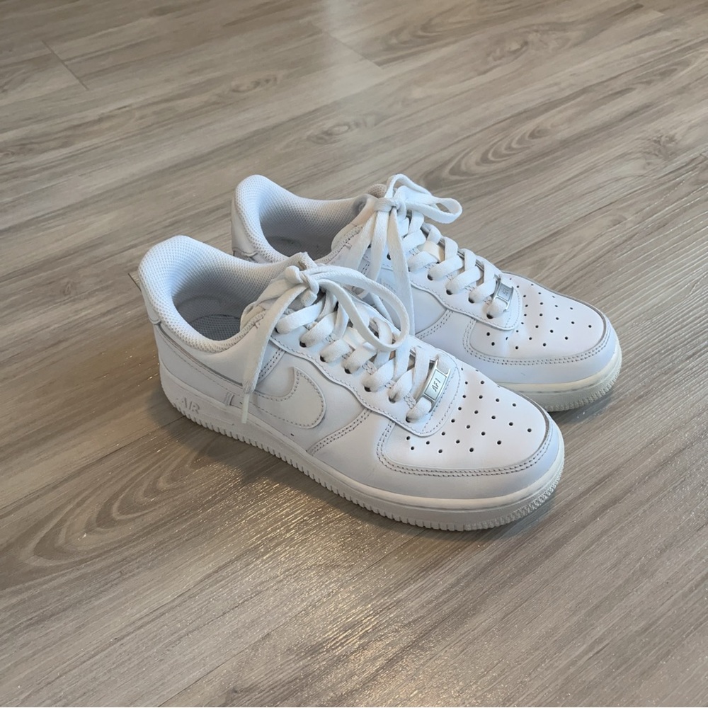 Nike White Air Force 1 Sneakers